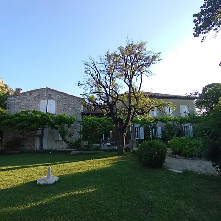Leguilherand Villa